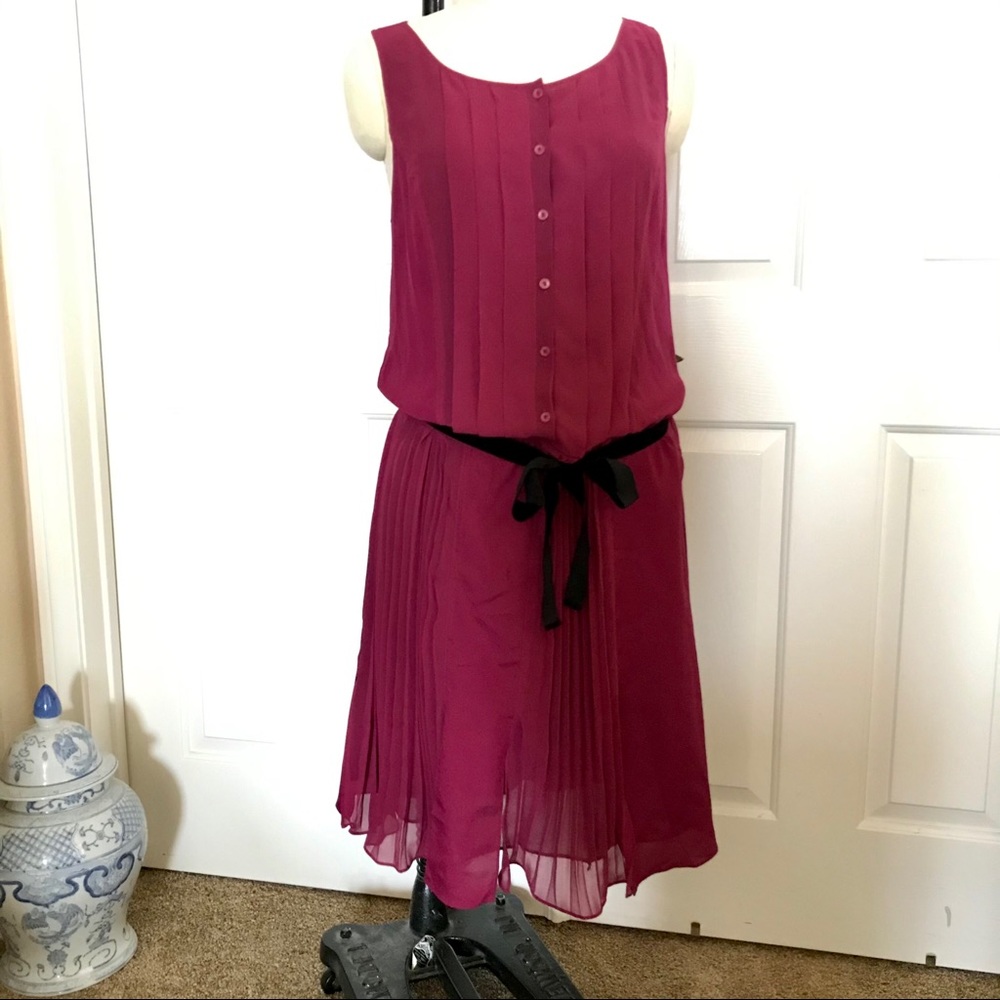 NWOT- Trouve Chiffon Dress